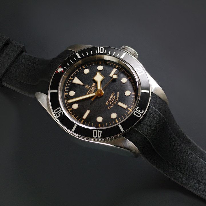 tudor_black_bay_black_strap_2 tudor_black_bay_black_strap_2